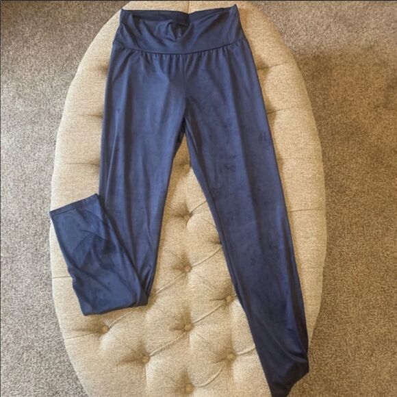 Faux Suede Leggings - Picture 8 of 13